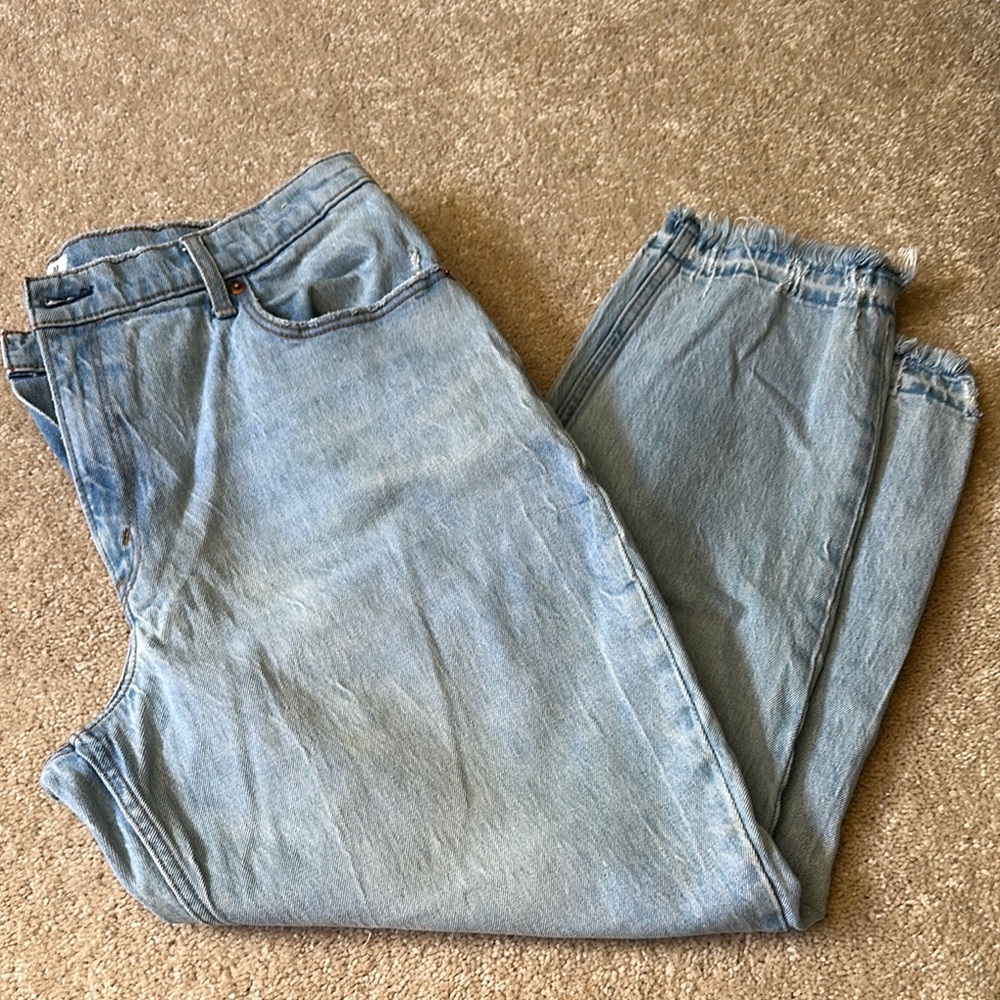 Abercrombie & Fitch Mom Jeans in Light Blue